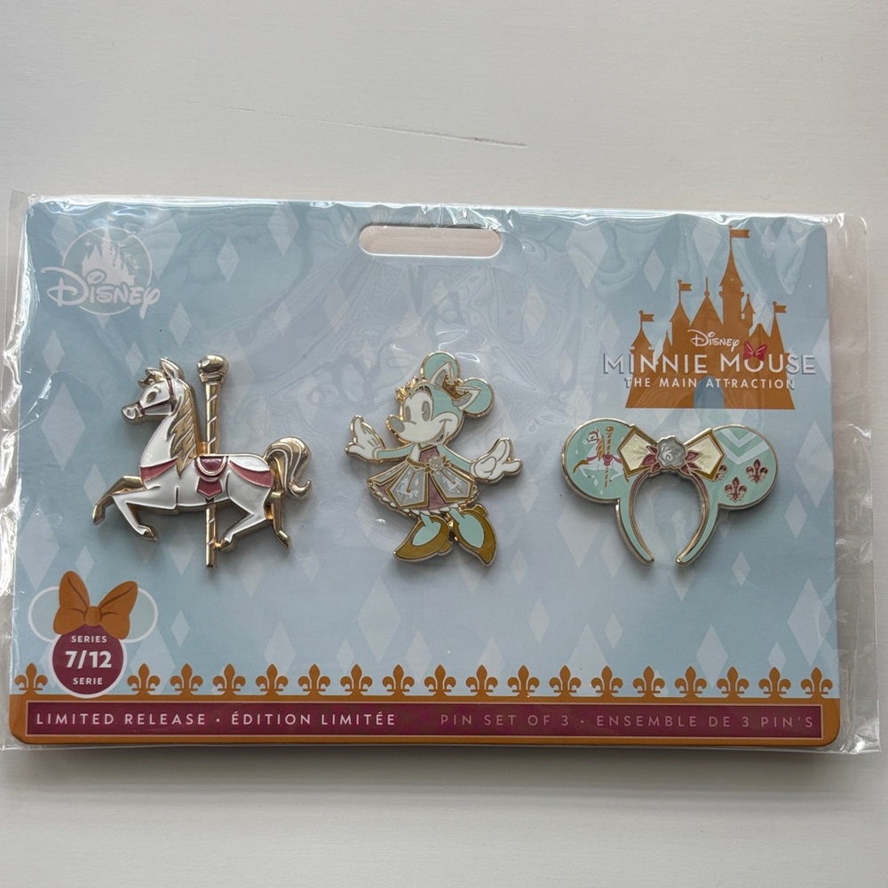 New Disney Minnie Mouse Main Attraction Carousel Pin Set